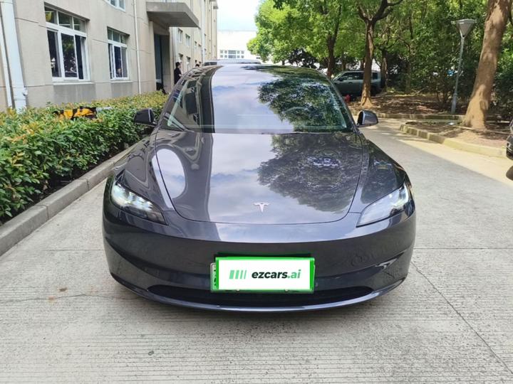 Model 3 2025 RWD photo 2