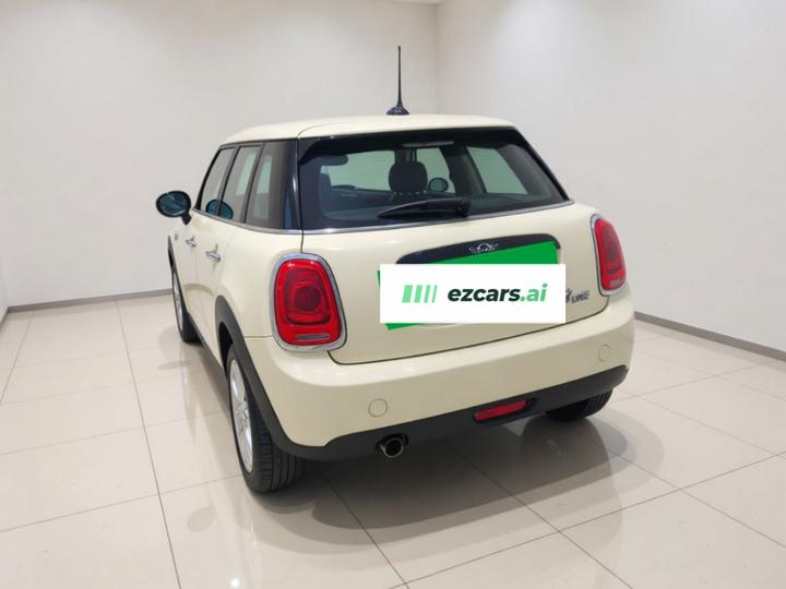 2020 1.5T ONE 5-Door photo 4