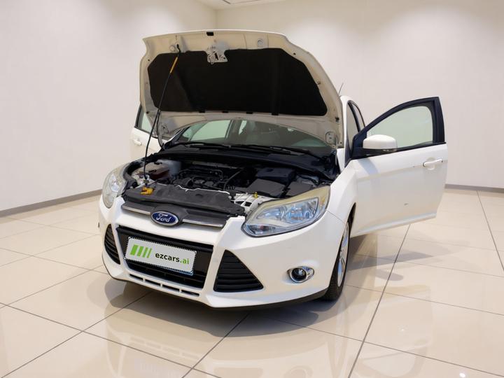 Focus 2012 Hatchback 1.6L AT