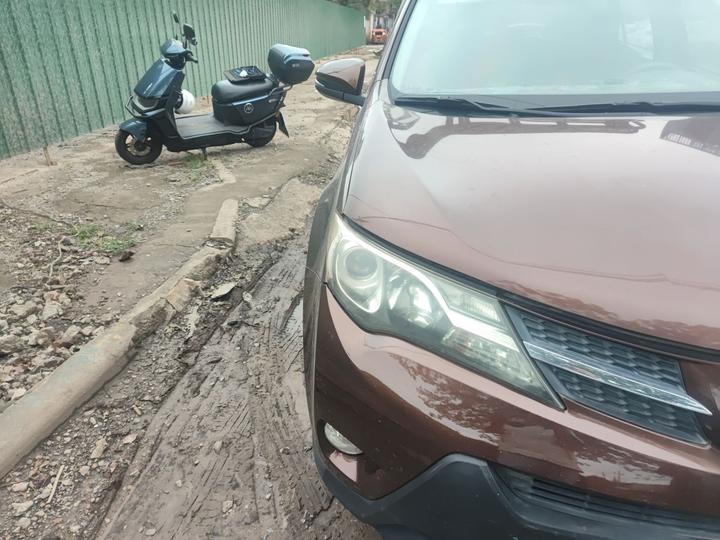 RAV4 2015 2.0L CVT RWD photo 7