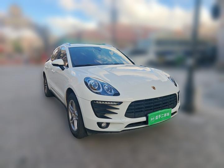2017 Macan 2.0T photo 3