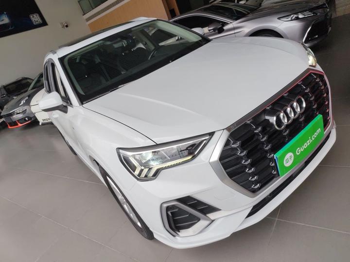 Q3 2019 35 TFSI Progressive Dynamic photo 3