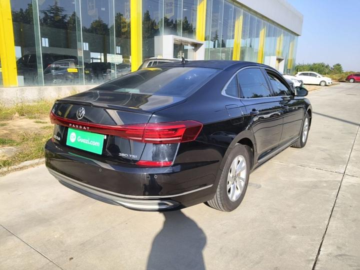 Passat 2023 Facelift 280TSI Business photo 4