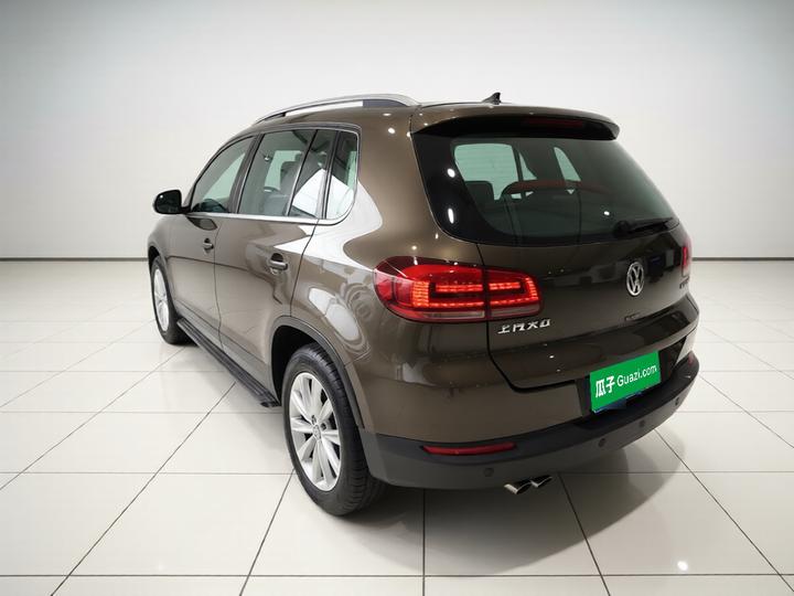 Tiguan 2017 300TSI AT RWD photo 4