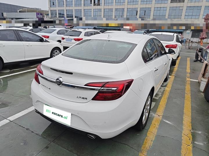 Regal 2015 1.6T Elite Tech photo 4