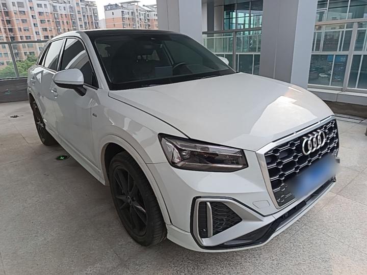 Q2L 2022 35 TFSI Progressive Dynamic photo 3