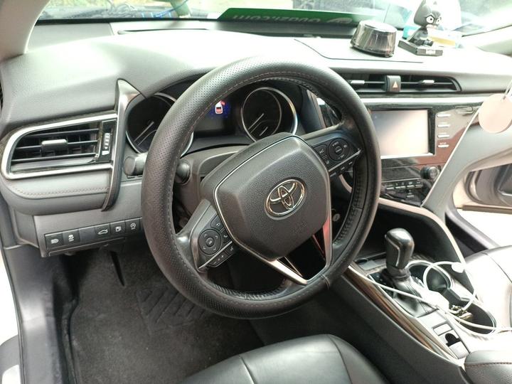 Camry 2018 2.0G Luxury photo 7