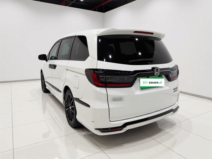 Elysion 2022 2.0L e:HEV Luxury photo 4