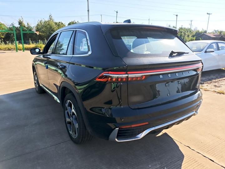 Xingyue L 2024 2.0TD DCT EVO RWD photo 4