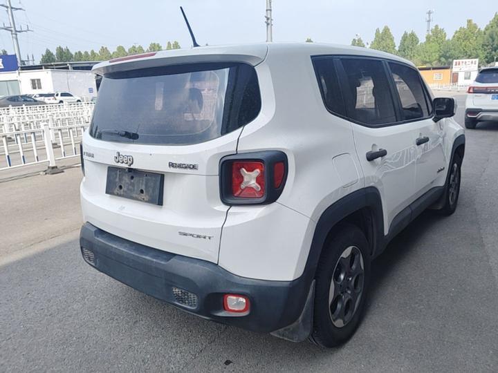 Renegade 2016 1.4T AT photo 6