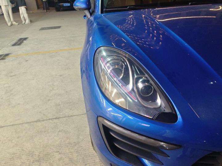 2017 Macan 2.0T photo 7