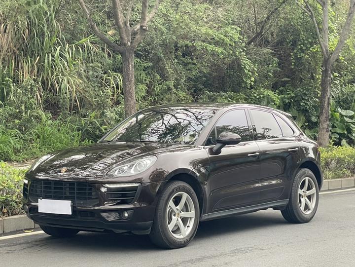 2014 Macan 2.0T