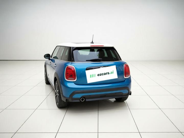 2022 1.5T COOPER 5-Door photo 5
