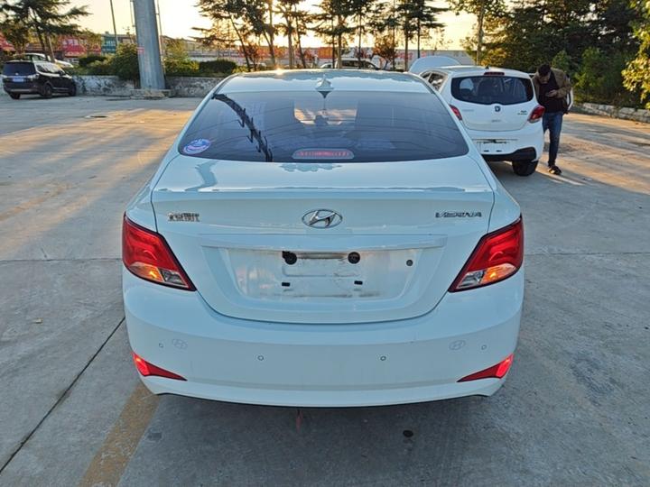 Verna 2014 1.4L AT Smart GLS photo 5