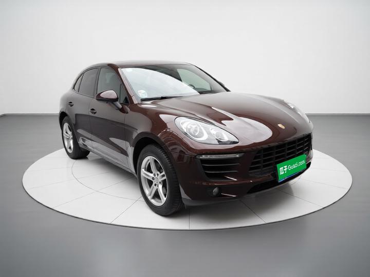 2017 Macan 2.0T photo 3