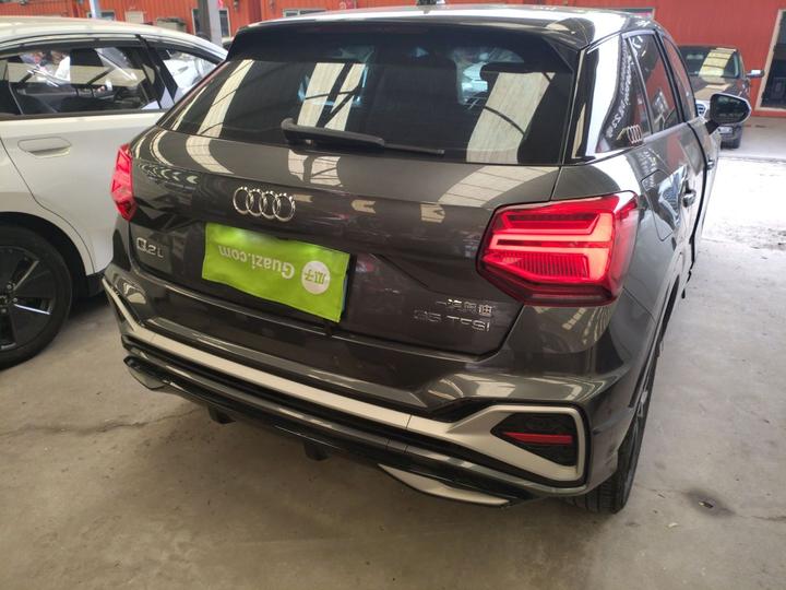 Q2L 2022 35 TFSI Progressive Dynamic photo 3
