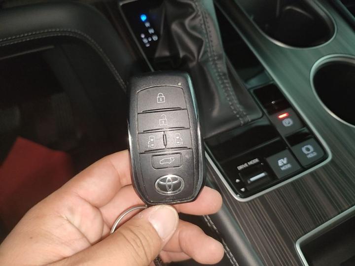 Sienna 2024 2.5L Hybrid AWD Premium photo 8