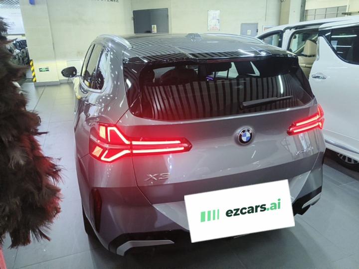 X3 2025 xDrive30L Exclusive M Sport Package photo 4