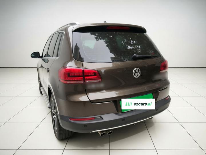 Tiguan 2015 1.8TSI AT RWD Luxury photo 4