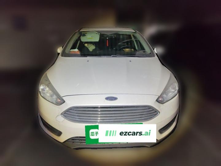 Focus 2015 Sedan 1.6L MT photo 2