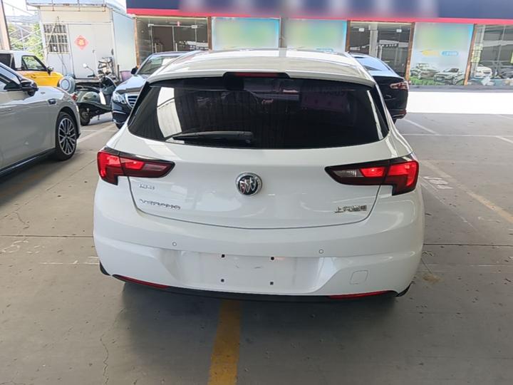 Verano 2016 Hatchback 15S AT Progressive photo 3
