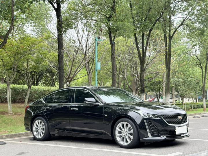 CT5 2020 28T Luxury photo 3