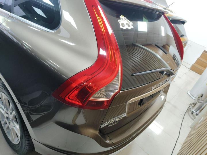 XC60 2015 T5 photo 3
