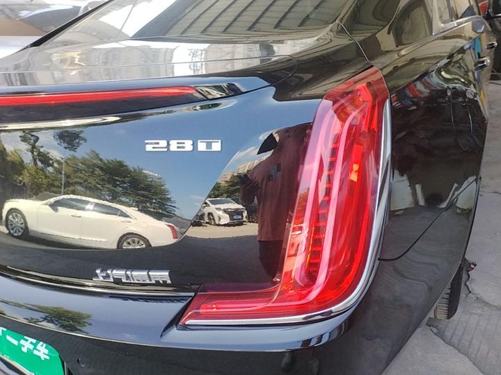 XTS 2018 28T Elite photo 7