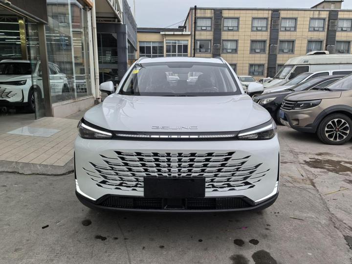 BAIC X7 2023 1.5TD DCT+ photo 2