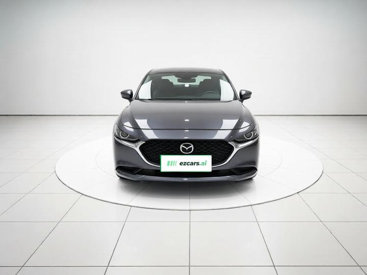 3 Axela 2021 2.0L AT photo 2