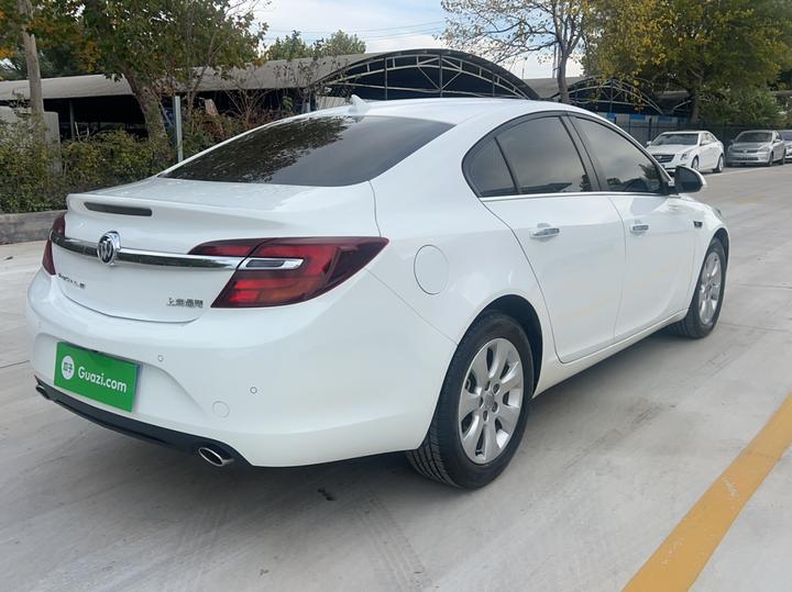 Regal 2015 1.6T Elite Tech photo 4