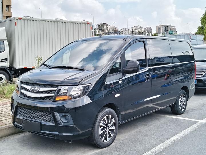 Refine M3 2023 PLUS 1.5T 5/7-Seater Classic