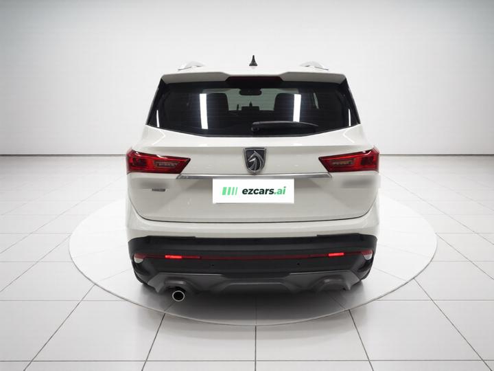 530 2019 1.5T MT Luxury 7-Seater China V photo 5