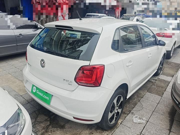 Polo 2016 1.6L AT Comfort photo 4