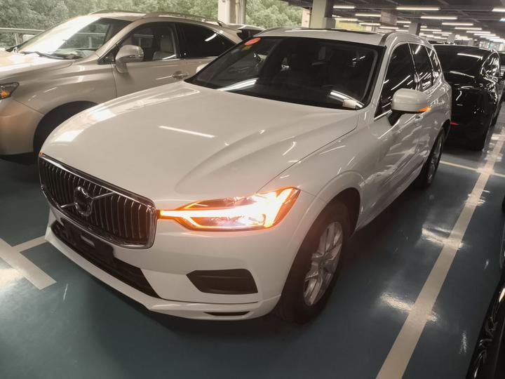 XC60 2019 T5 AWD China V