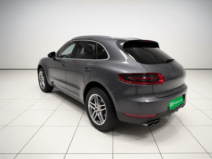 2016 Macan 2.0T photo 4