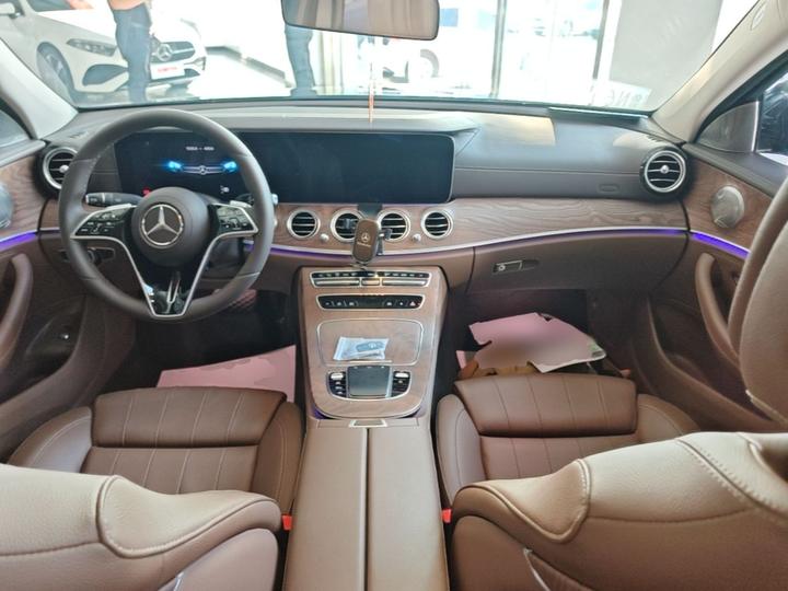 E-Class 2023 Facelift E 260 L photo 5
