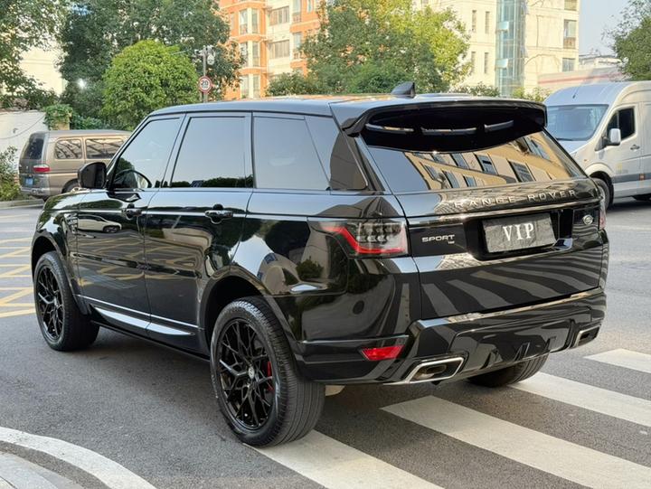 Range Rover Sport 2020 3.0 L6 HSE DYNAMIC photo 4