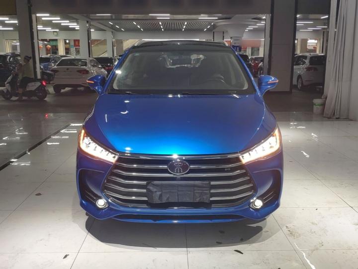 Song MAX 2017 1.5T AT Connected Elite 7-Seater photo 2