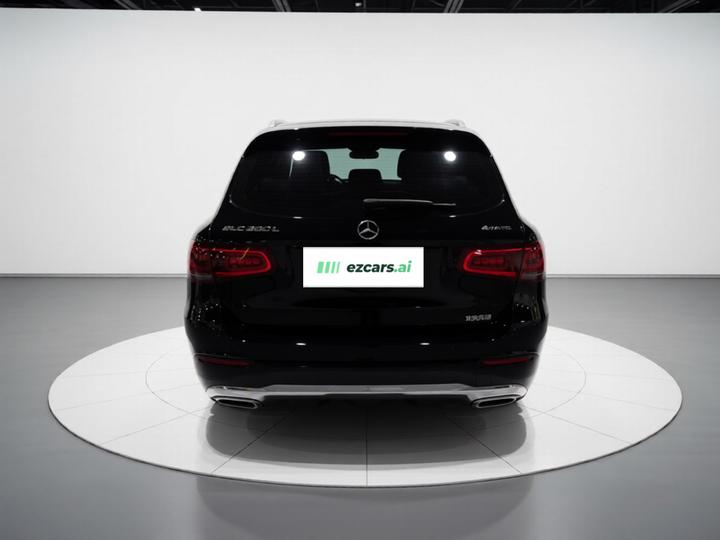 GLC 2022 Facelift GLC 260 L 4MATIC Dynamic photo 3