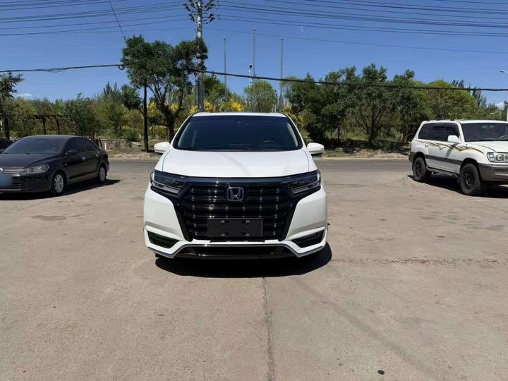Elysion 2022 2.0L e:HEV Luxury photo 2