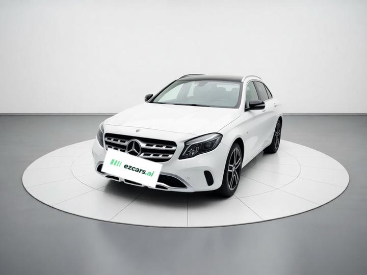 GLA 2018 GLA 200 Dynamic photo 2