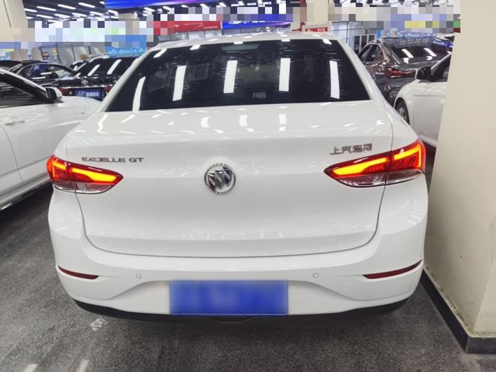 Excelle 2021 Facelift Classic 1.5L AT Elite photo 3
