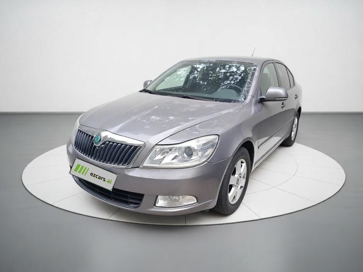 Octavia 2013 1.6L AT