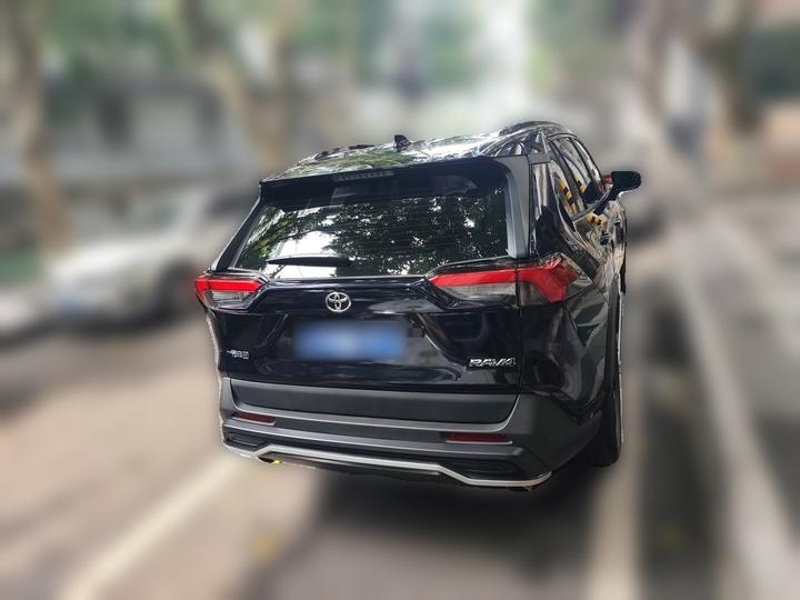 RAV4 2022 2.0L CVT RWD photo 5