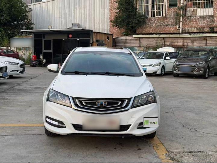 Emgrand 2017 Sedan 1.5L CVT photo 2