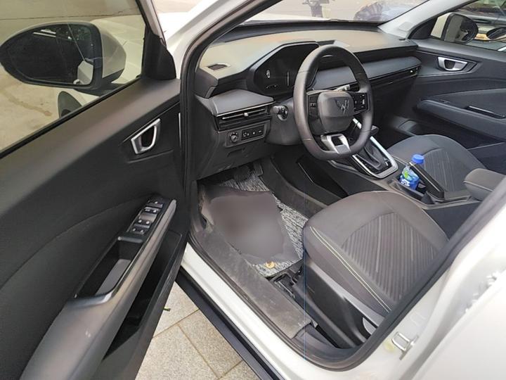 Wuling 2023 1.5L CVT photo 3