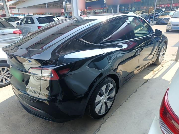 Model Y 2022 Facelift RWD photo 4
