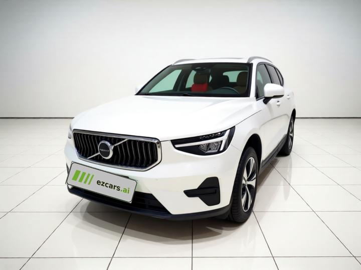 XC40 2023 B3 Luxury