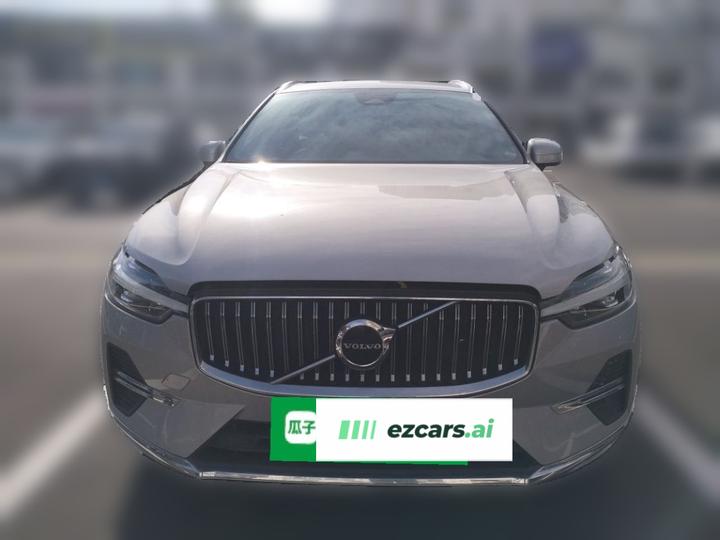 XC60 2022 B5 AWD Luxury photo 2